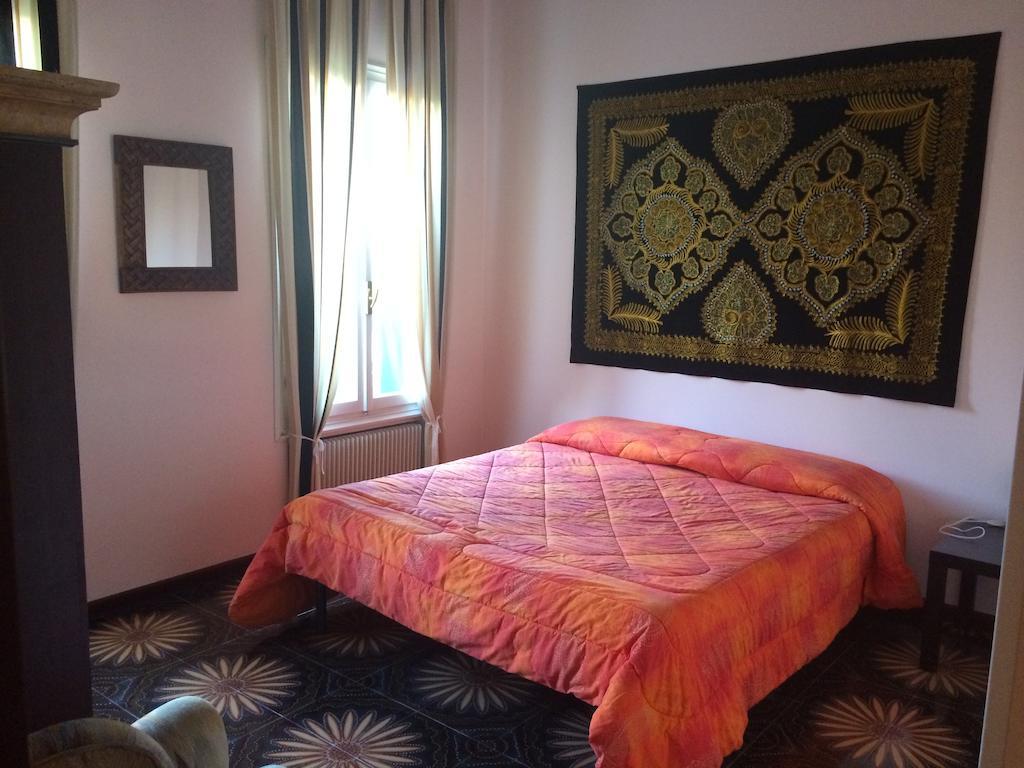 San Martino di Lupari Bed & Breakfast Don Carlos الغرفة الصورة